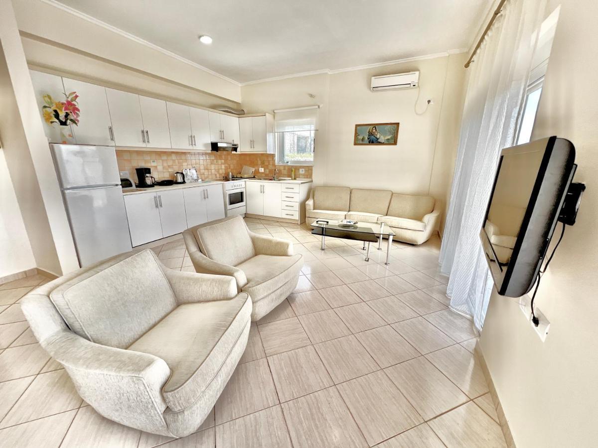 Propery Under Renovation Apartment Sarande Exterior photo